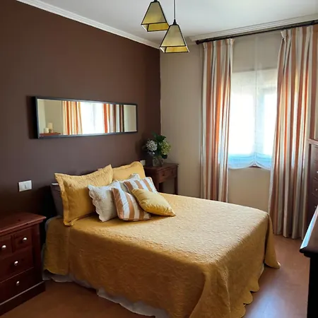 Vivienda Fernandez Apartman *